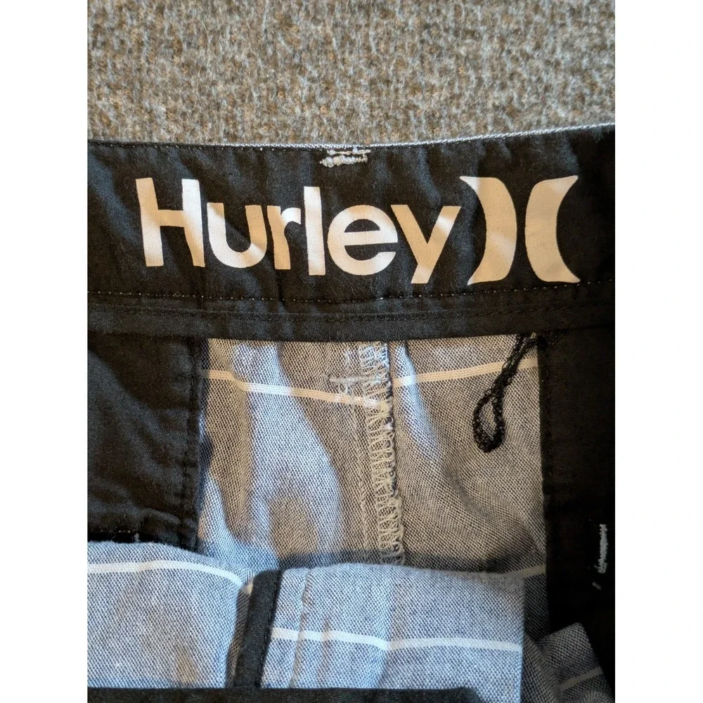 Hurley Shorts Mens Golf Chino Size 36 Blue Striped Flat Front F9692-00